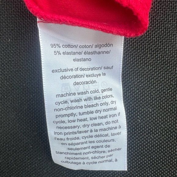 Tommy Hilfiger Red V-Neck with Black Trim size M - Picture 9 of 9